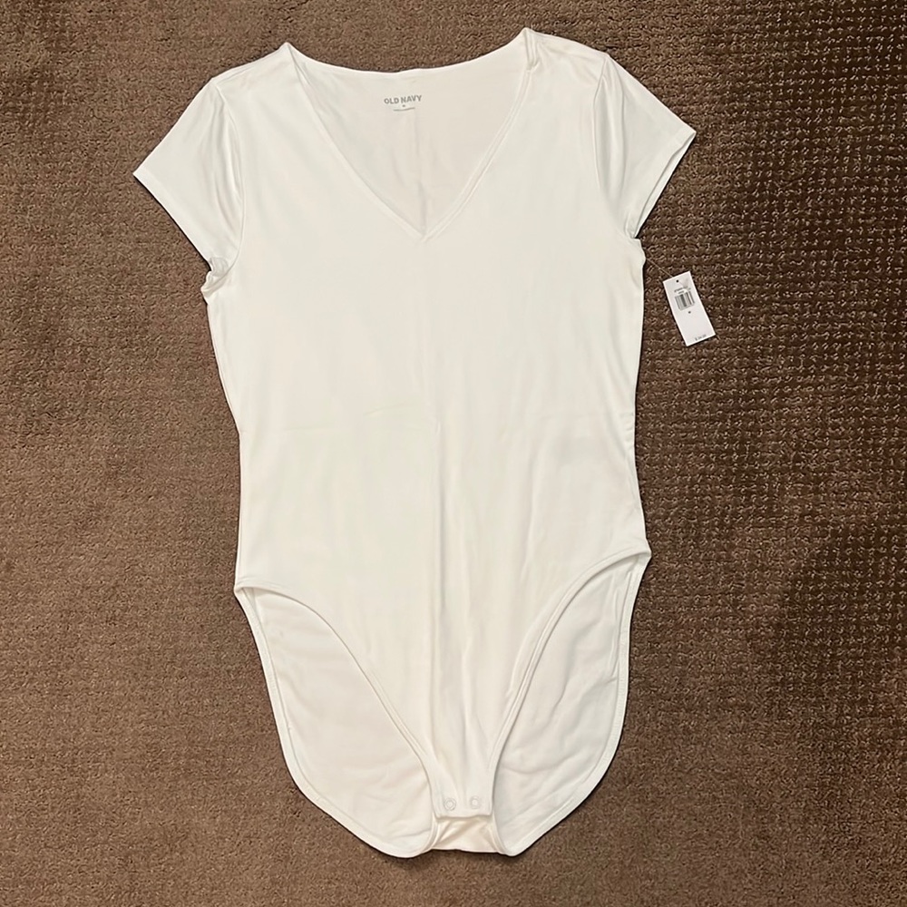 *NWT* Old Navy short sleeve body suit